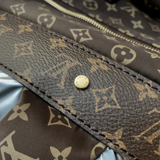 Replica Louis Vuitton 2022 new sling bag