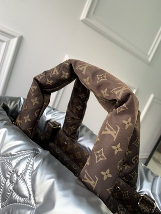 Replica Louis Vuitton 2022 new sling bag