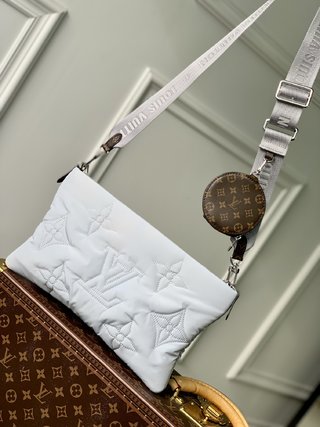 Replica Louis Vuitton 2022 new sling bag