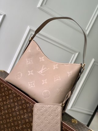 Replica Louis Vuitton 2022 new shoulder bag