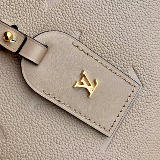 Replica Louis Vuitton 2022 new shoulder bag