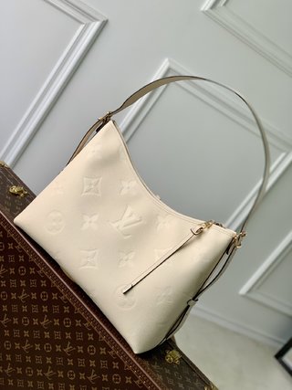 Replica Louis Vuitton 2022 new shoulder bag