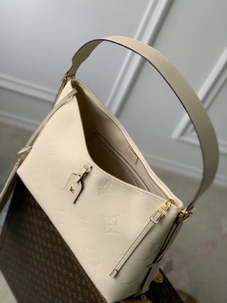 Replica Louis Vuitton 2022 new shoulder bag