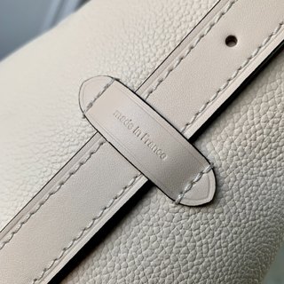 Replica Louis Vuitton 2022 new shoulder bag