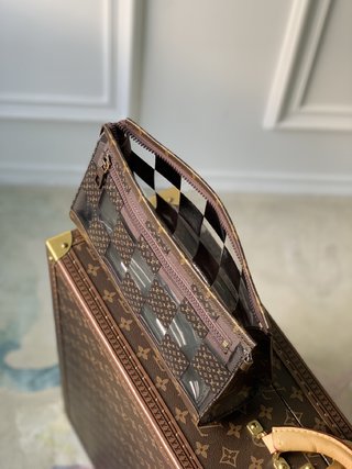 Replica Louis Vuitton 2022 new sling bag