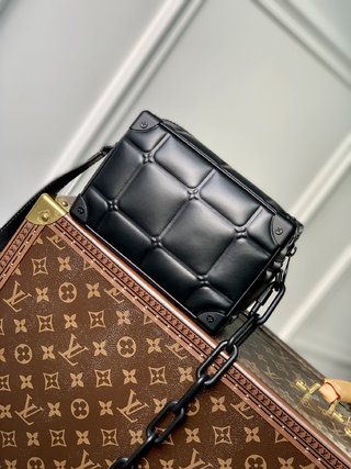 Replica Louis Vuitton 2022 new sling bag