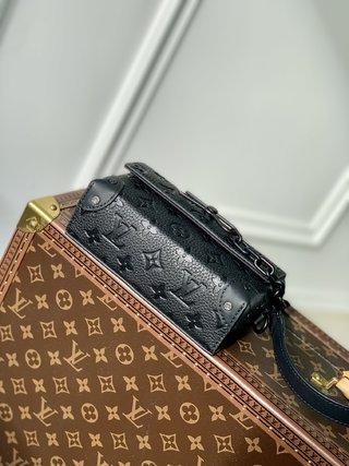 Replica Louis Vuitton 2022 new sling bag