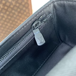 Replica Louis Vuitton 2022 new sling bag