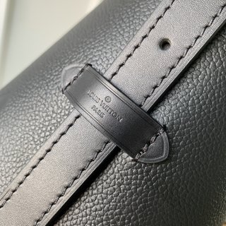 Replica Louis Vuitton 2022 new shoulder bag