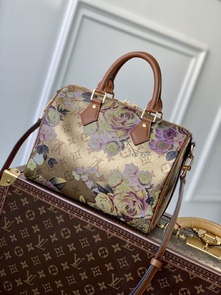 Replica Louis Vuitton 2022 new messenger bag