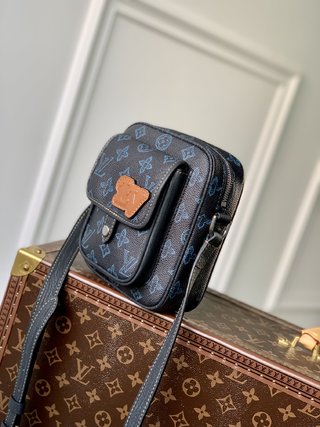 Replica Louis Vuitton 2022 new sling bag