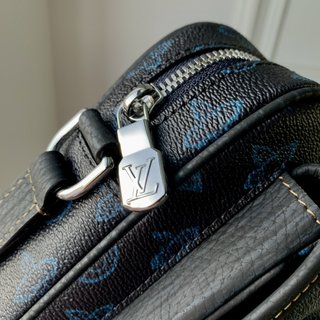 Replica Louis Vuitton 2022 new sling bag