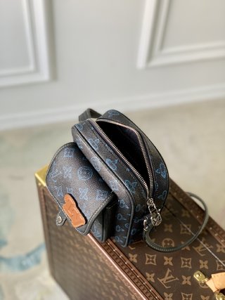 Replica Louis Vuitton 2022 new sling bag