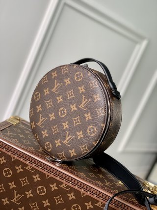 Replica Louis Vuitton 2022 new sling bag