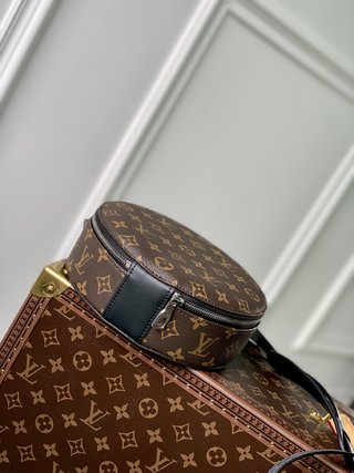 Replica Louis Vuitton 2022 new sling bag