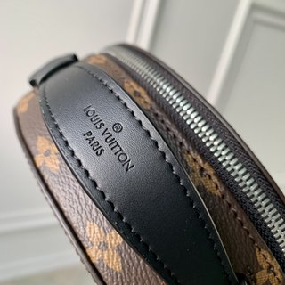 Replica Louis Vuitton 2022 new sling bag