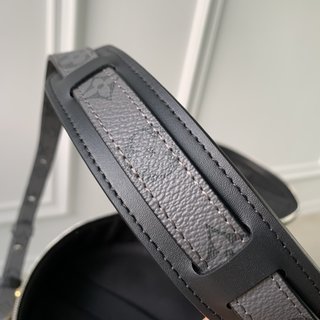 Replica Louis Vuitton 2022 new sling bag