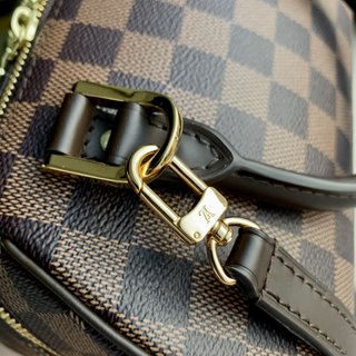 Replica Louis Vuitton 2022 new sling bag