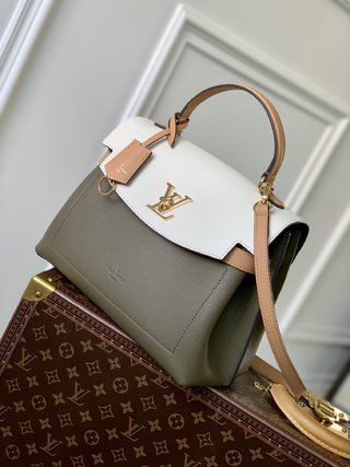 Replica Louis Vuitton 2022 new messenger bag