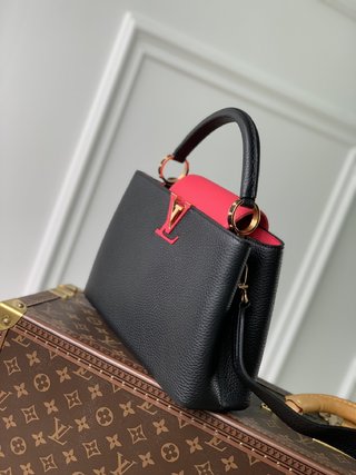 Replica Louis Vuitton 2022 Dauphine Handbags