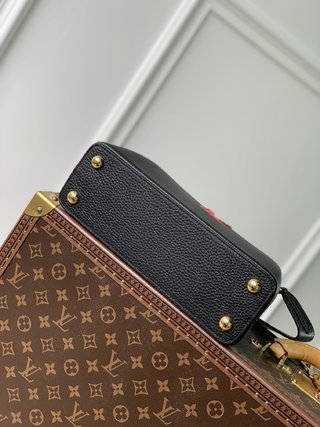 Replica Louis Vuitton 2022 Dauphine Handbags