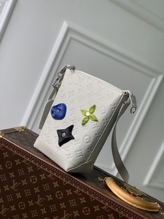 Replica Louis Vuitton 2022 new sling bag