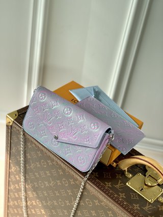 Replica Louis Vuitton 2022 new small bags