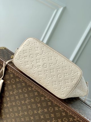 Replica Louis Vuitton 2022 new fashion Handbags