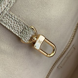 Replica Louis Vuitton 2022 new fashion Handbags