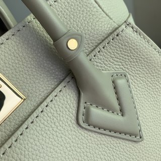 Replica Louis Vuitton 2022 new fashion Handbags