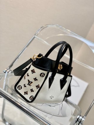 Replica Louis Vuitton 2022 new fashion Handbags