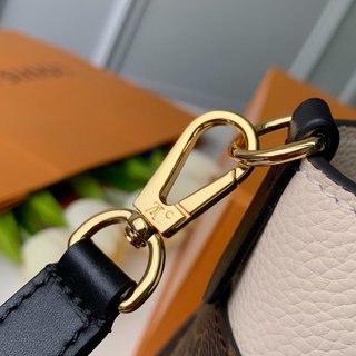 Replica Louis Vuitton 2022 new fashion Handbags