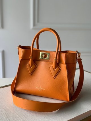 Replica Louis Vuitton 2022 new fashion Handbags