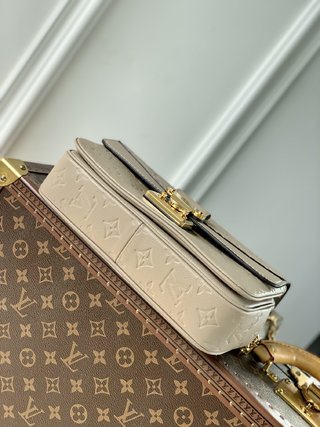 Replica Louis Vuitton 2022 new small bags