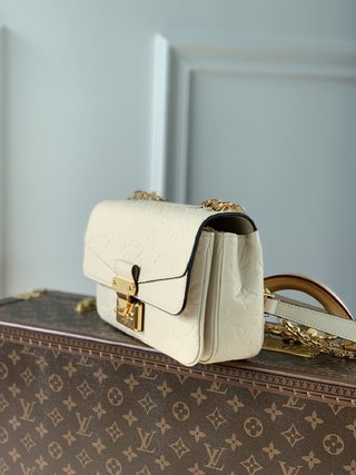 Replica Louis Vuitton 2022 new small bags