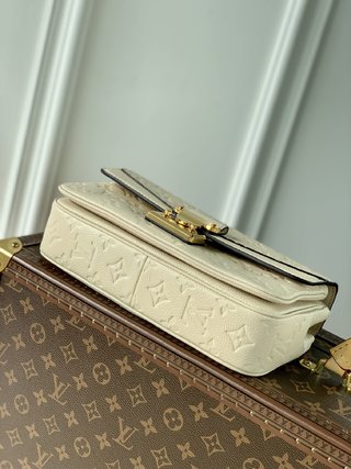 Replica Louis Vuitton 2022 new small bags