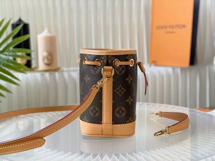 Replica Louis Vuitton 2022 new small bags