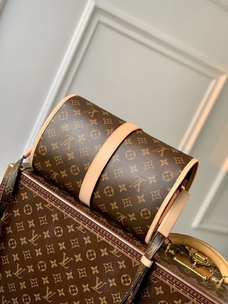 Replica Louis Vuitton 2022 new messenger bag