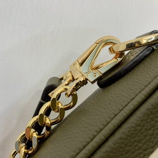 Replica Louis Vuitton 2022 new sling bag