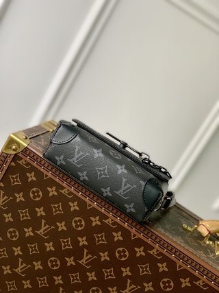 Replica Louis Vuitton 2022 new fashion Small Bags