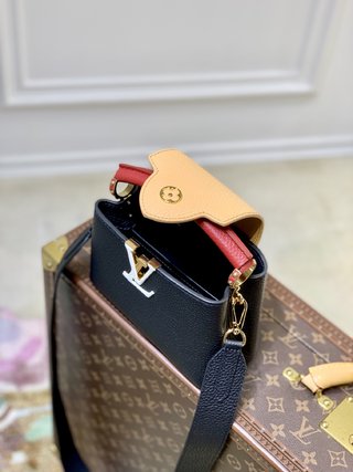 Replica Louis Vuitton 2022 new fashion Small Bags