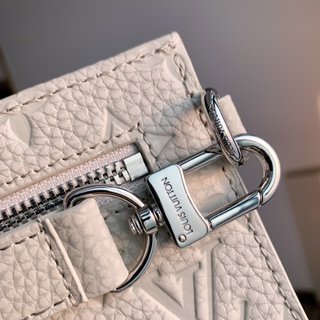 Replica Louis Vuitton 2022 new fashion Small Bags