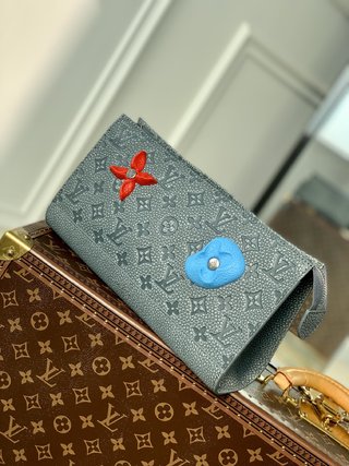 Replica Louis Vuitton 2022 new fashion Small Bags