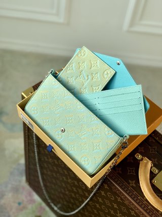 Replica Louis Vuitton 2022 new fashion Small Bags