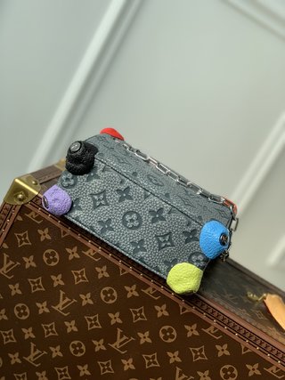 Replica Louis Vuitton 2022 new fashion Small Bags