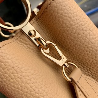 Replica Louis Vuitton 2022 new fashion Handbags