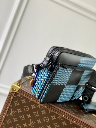 Replica Louis Vuitton 2022 new fashion Small Bags