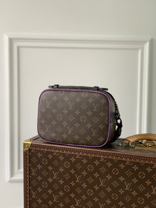 Replica Louis Vuitton 2022 new fashion Small Bags