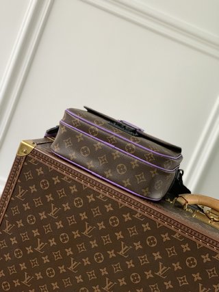 Replica Louis Vuitton 2022 new fashion Small Bags