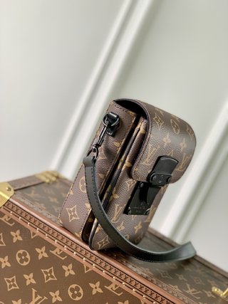 Replica Louis Vuitton 2022 new fashion Small Bags